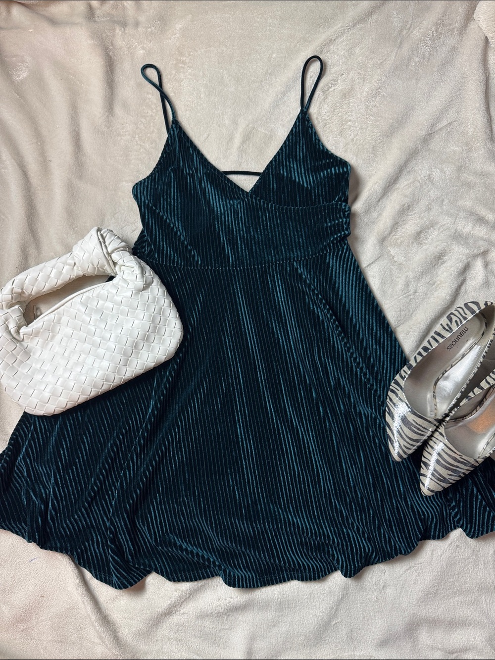 Forever 21 Teal Ribbed Velvet Spaghetti-Strap Mini Dress
